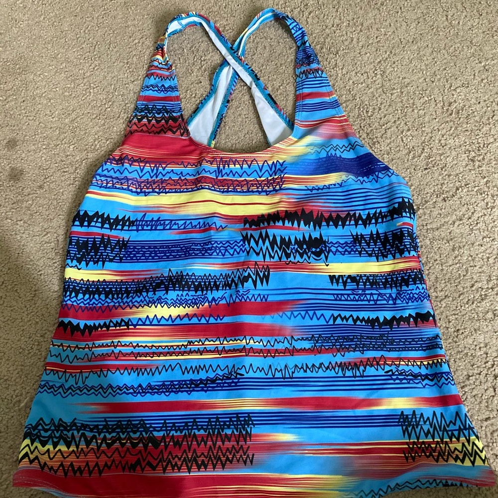 swim shirt and top